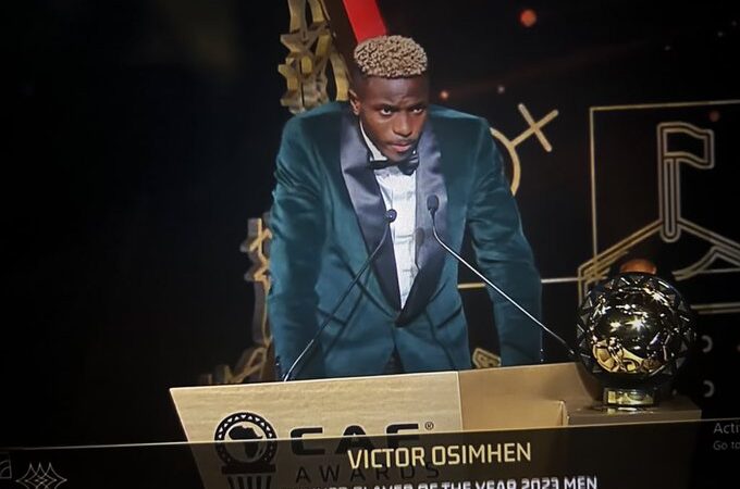 CAF Awards 2023 : Victor Osimhen sacré joueur africain de l’année