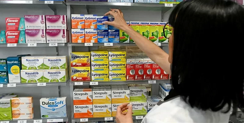 Smecta, Maxilase Voltarène, Vogalène… Ces médicaments très répandus qui sont « plus dangereux qu’utiles »