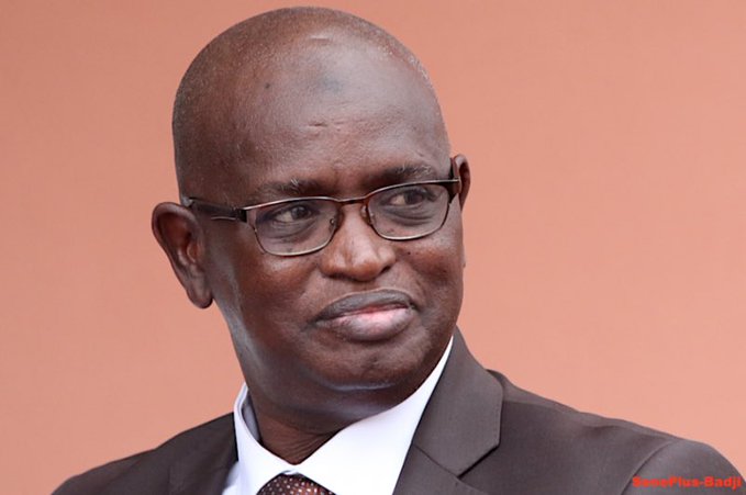 Abdou Latif Coulibaly démissionne de son poste de Secrétaire général du gouvernement
